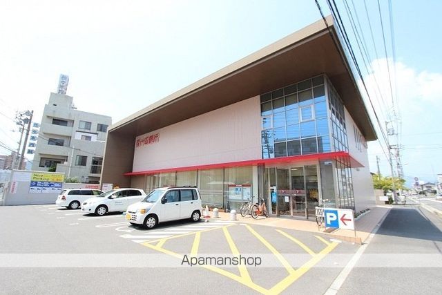 銀行　百十四銀行西支店（銀行）まで542m