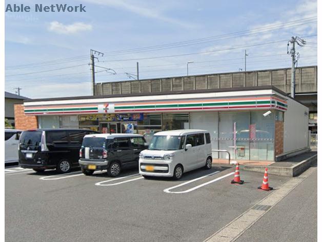 コンビニ　セブンイレブン三河上郷駅前店（コンビニ）まで163m