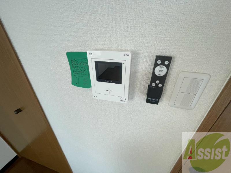 セキュリティ　ＴＶモニター付インターホンです。来客者の顔が見えるので安心！