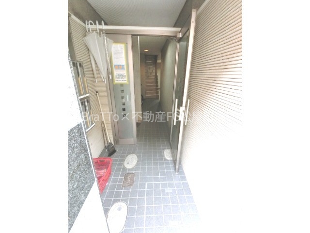 エントランス　マンション共用部分