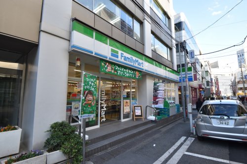 コンビニ　ファミリーマート 水道橋駅東口店（コンビニ）まで567m
