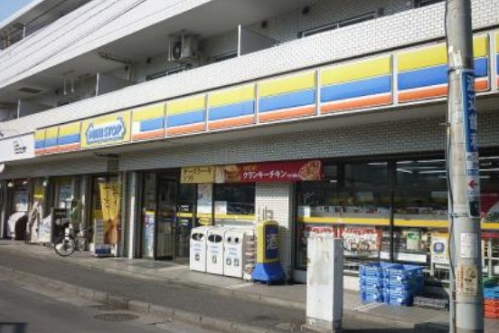 コンビニ　ミニストップ 上大岡店（コンビニ）まで370m