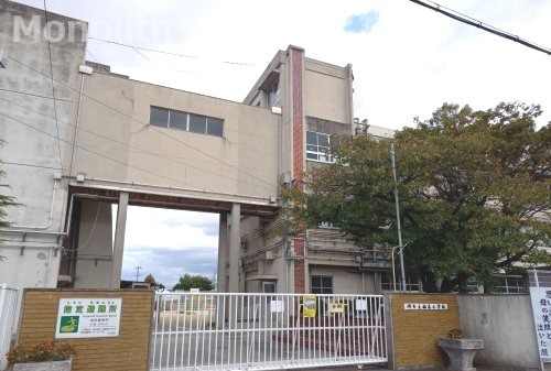 小学校　堺市立福泉小学校（小学校）まで827m