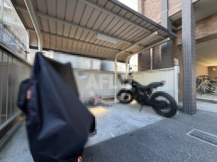 その他　バイク置き場
