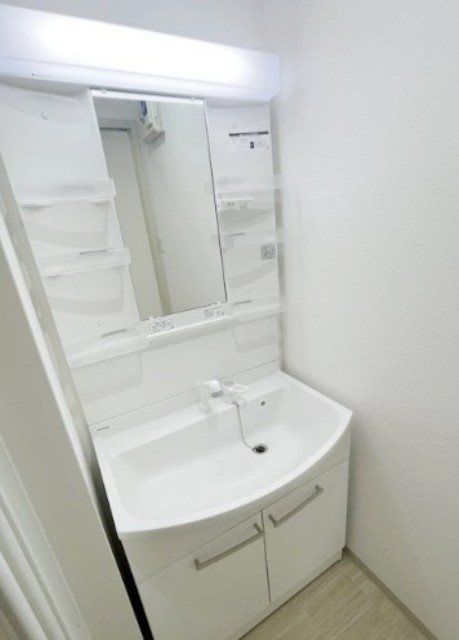 洗面設備　別部屋同仕様タイプ