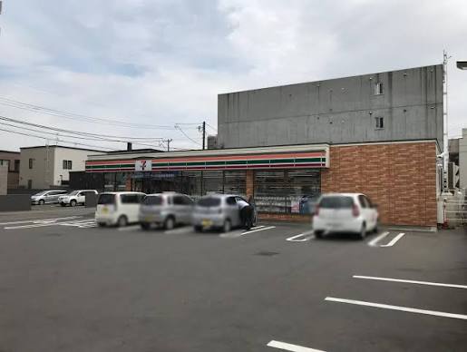 コンビニ　セブンイレブン札幌二十四軒2条店（コンビニ）まで364m