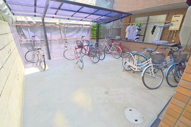 駐車場　駐輪場