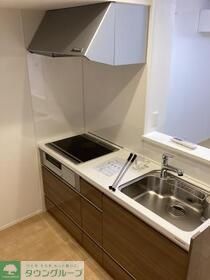 キッチン　※同タイプの別のお部屋のお写真になります。