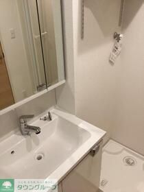 洗面設備　※同タイプの別のお部屋のお写真になります。