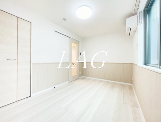 居室・リビング　洋室のお部屋です。