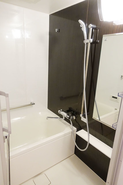 バス・シャワールーム　※写真は同タイプ住戸です。