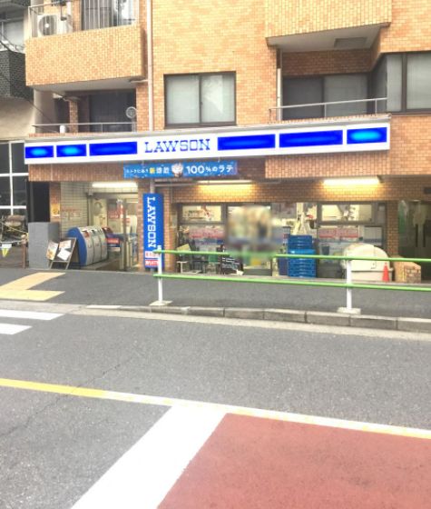 コンビニ　ローソン 麻布三ノ橋店（コンビニ）まで54m