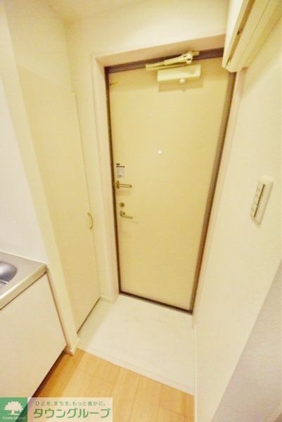玄関　お部屋探しは【タウンハウジング蘇我店】にお任せ下さい♪