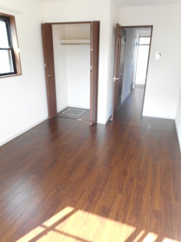 その他部屋・スペース　落ち着いて過ごせるお部屋なので、寝室にいかがでしょうか