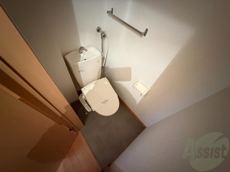 トイレ　こちらはトイレです。清潔感があり、安心して使用できます。
