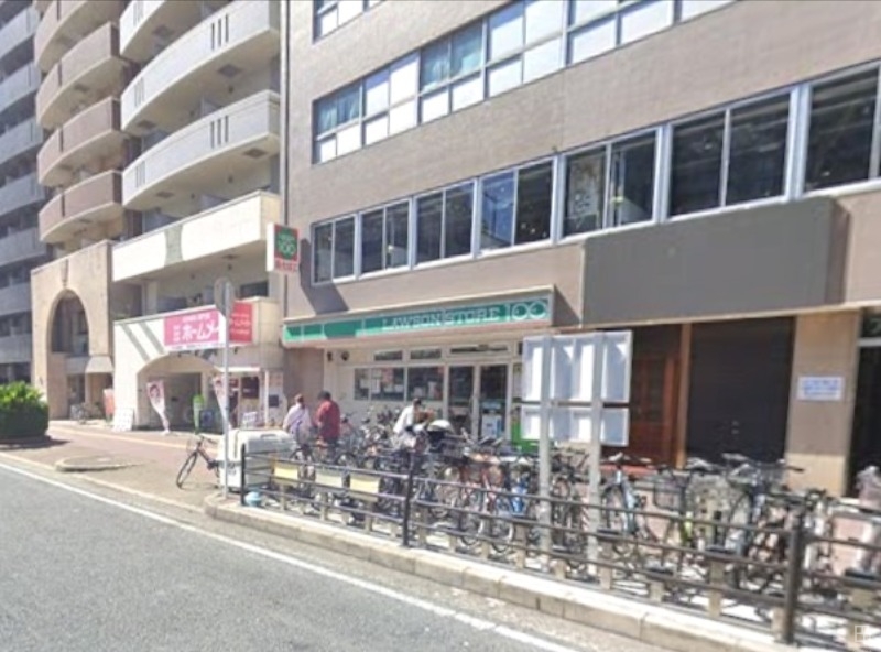 コンビニ　ローソンストア100大国町駅前店（コンビニ）まで325m