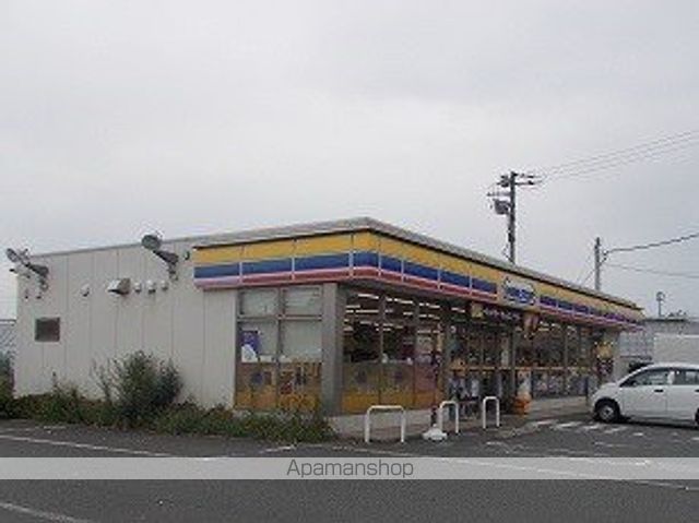 コンビニ　ミニストップ（コンビニ）まで110m