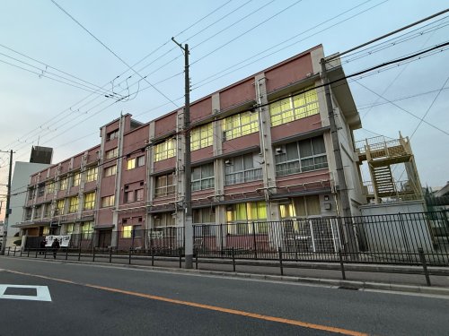 中学校　大阪市立三稜中学校（中学校）まで728m