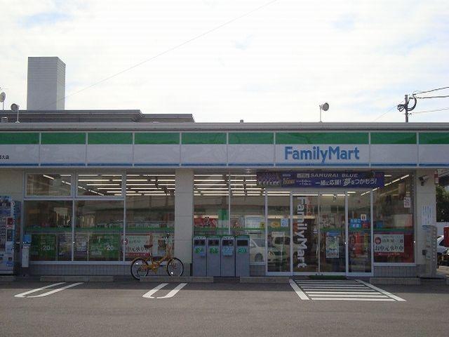 その他　ファミリーマート大坪西店（その他）まで710m