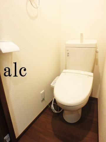 トイレ　トイレもきれいです