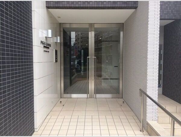 エントランス　ゆとりのあるエントランスです