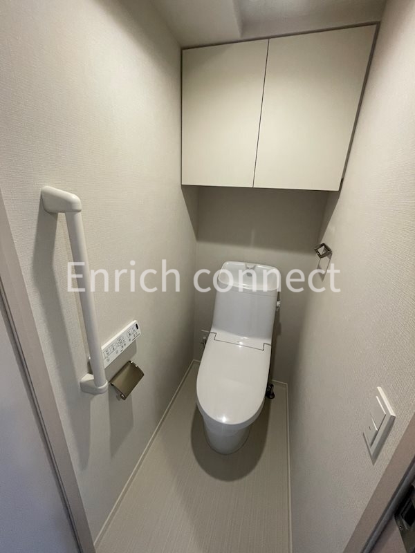 都営三田線 蓮根駅 徒歩10分 5階建 築1年のトイレ写真