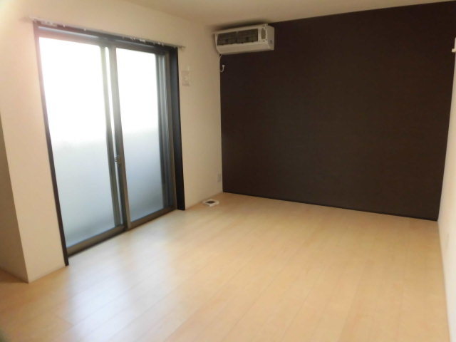 居室・リビング　綺麗なフローリングのお部屋です