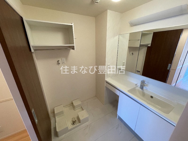 洗面設備　同型タイプ