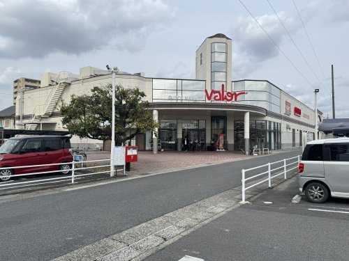 スーパー　バロー　春日井西店（スーパー）まで629m