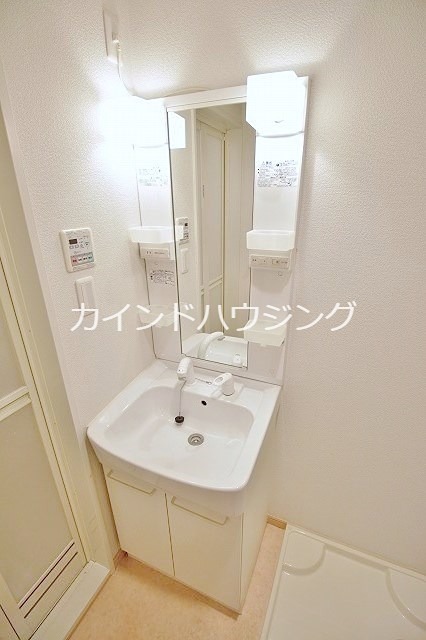 洗面設備　シャンプードレッサー