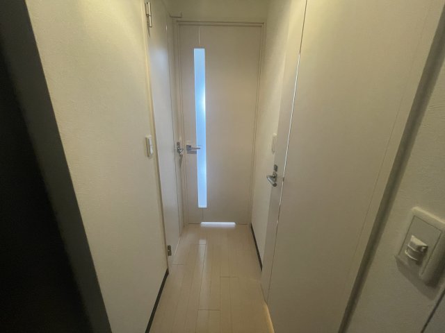 玄関　(参考)同マンション同間取り他部屋の写真