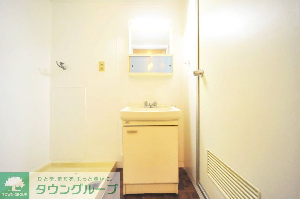 りんかい線 品川シーサイド駅 徒歩18分 14階建 築42年の内装写真