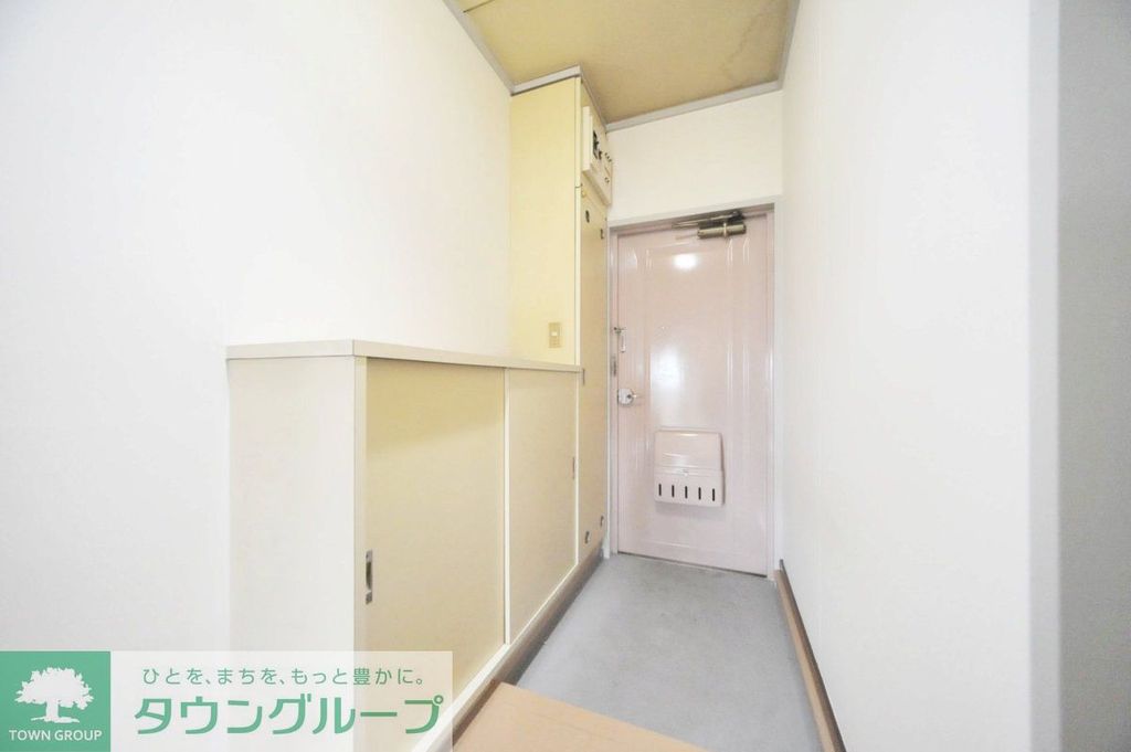 りんかい線 品川シーサイド駅 徒歩18分 14階建 築42年の玄関写真