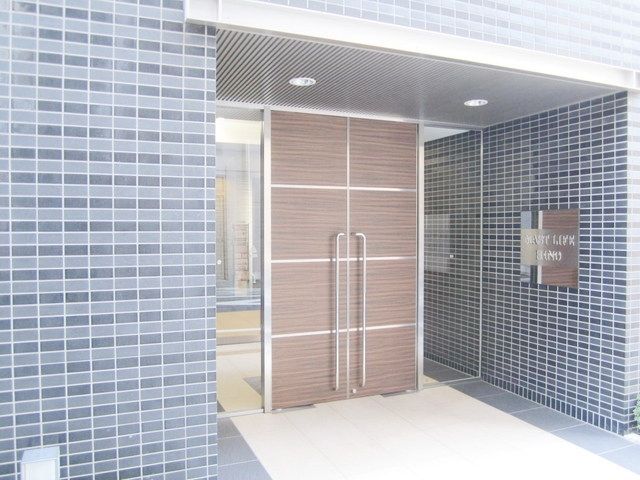 シャーメゾンステージ日野の外観写真