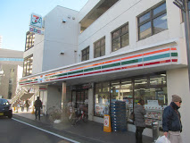 コンビニ　セブンイレブン 練馬東大泉6丁目店（コンビニ）まで176m