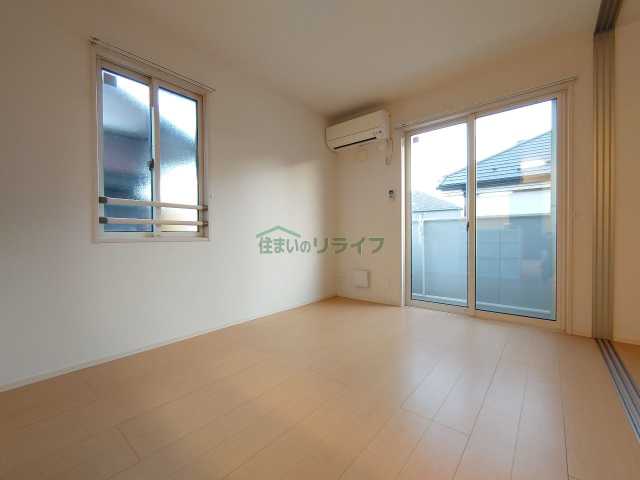 居室・リビング　別部屋同タイプ部屋の参考写真となります。