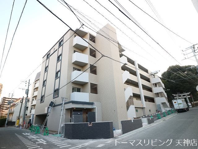 西鉄天神大牟田線 西鉄平尾駅 徒歩9分 築10年