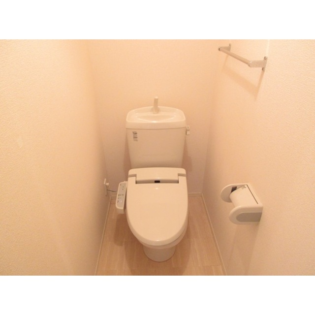 D-room アロサール緑ヶ丘のトイレ写真