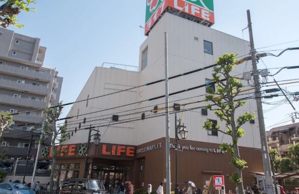 スーパー　ライフ新大塚店（スーパー）まで225m
