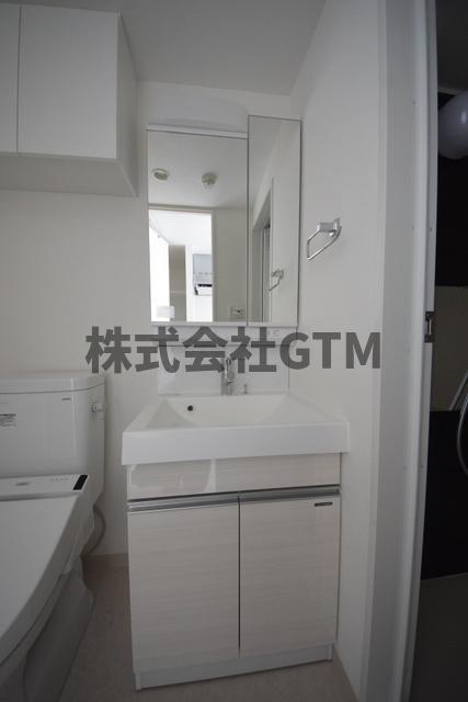 洗面設備　※反転タイプ参考画像