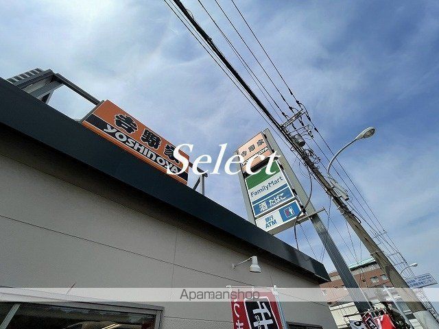 コンビニ　ファミリーマート（コンビニ）まで159m