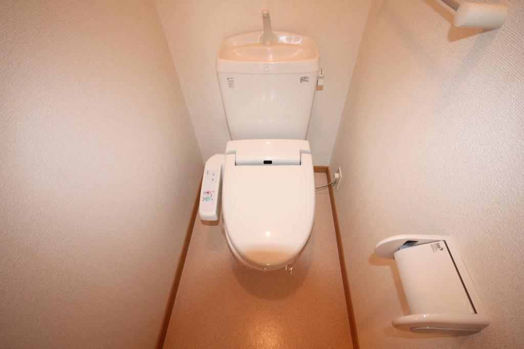 高松琴平電鉄琴平線 円座駅 徒歩10分 2階建 築19年のトイレ写真