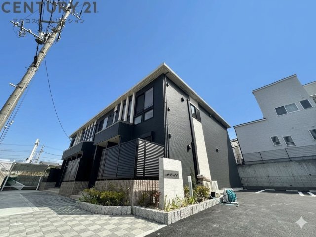 建物外観　モニター付きインターホンで安心です♪