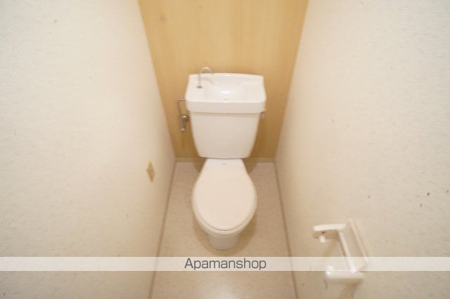 ＪＲ関西本線 大和小泉駅 徒歩11分 5階建 築38年のトイレ写真