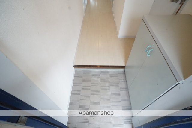 ＪＲ関西本線 大和小泉駅 徒歩11分 5階建 築38年の玄関写真