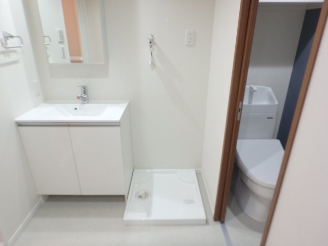 その他　防水パン付き室内洗濯機置き場
