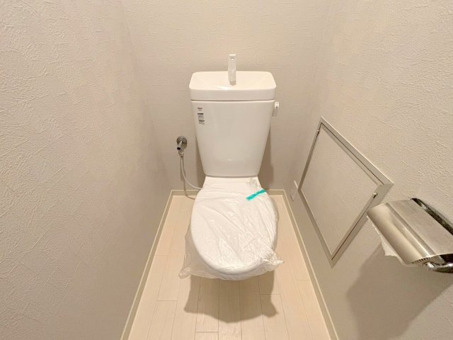 新大阪南愛ビルのトイレ写真