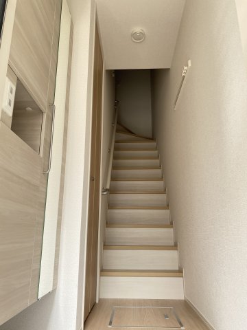 アルモ二ー戸室の玄関写真