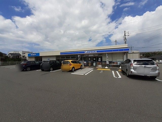 コンビニ　ローソン萩市役所前通店（コンビニ）まで651m