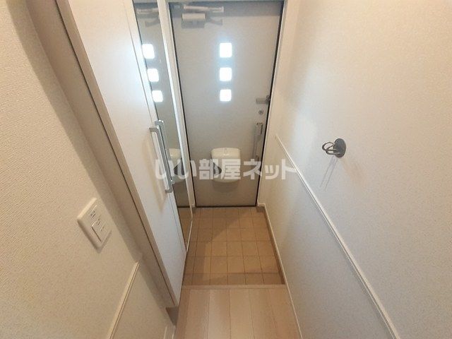 アルベンセIの玄関写真